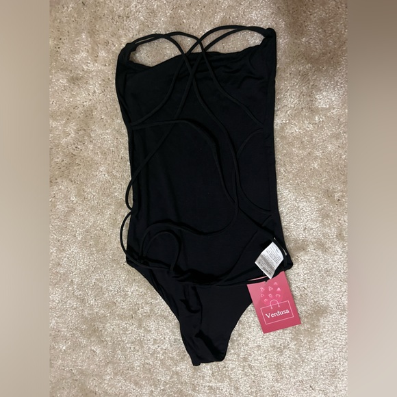 Verdusa scoopneck strappy black bodysuit, new with tags, xsm/sm - Picture 4 of 7